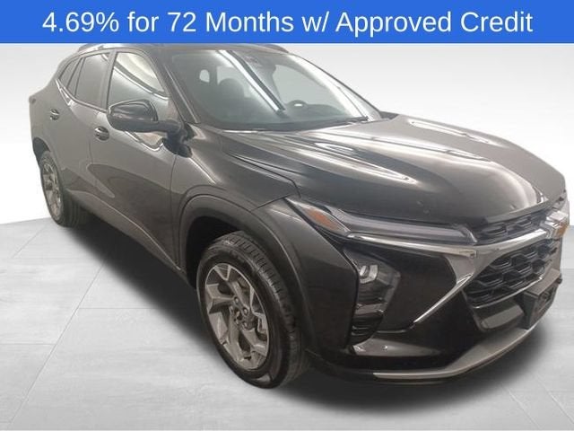2024 Chevrolet Trax LT in Mosaic Black Metallic — front three-quarter view
