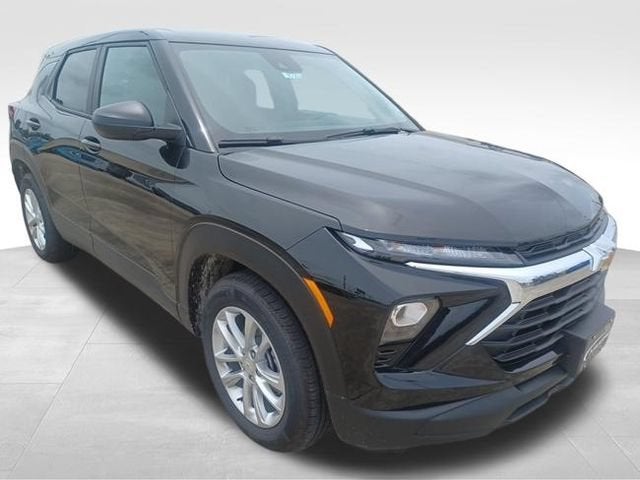 2026 Chevrolet Trailblazer LS in Mosaic Black Metallic — front three-quarter view